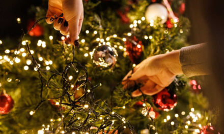 El precio de la electricidad obliga a uno de cada cuatro españoles a renunciar a las luces de Navidad