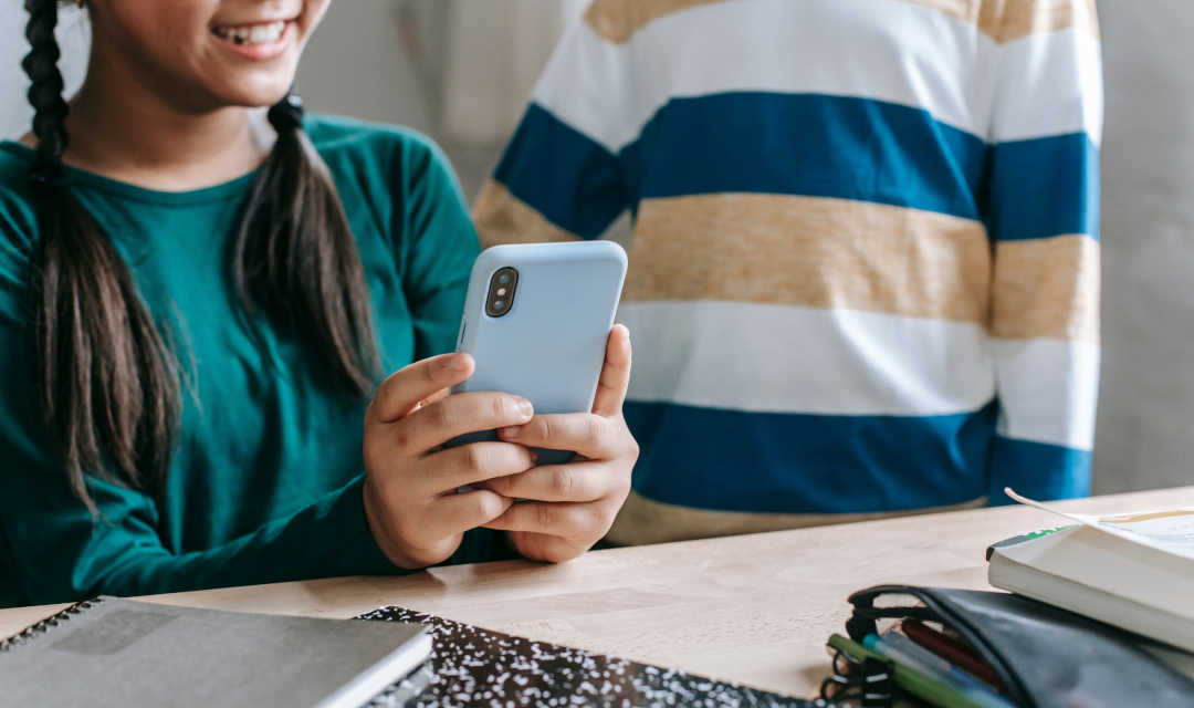 El 73% de la población mundial apoya prohibir las redes sociales a los menores de 14 años
